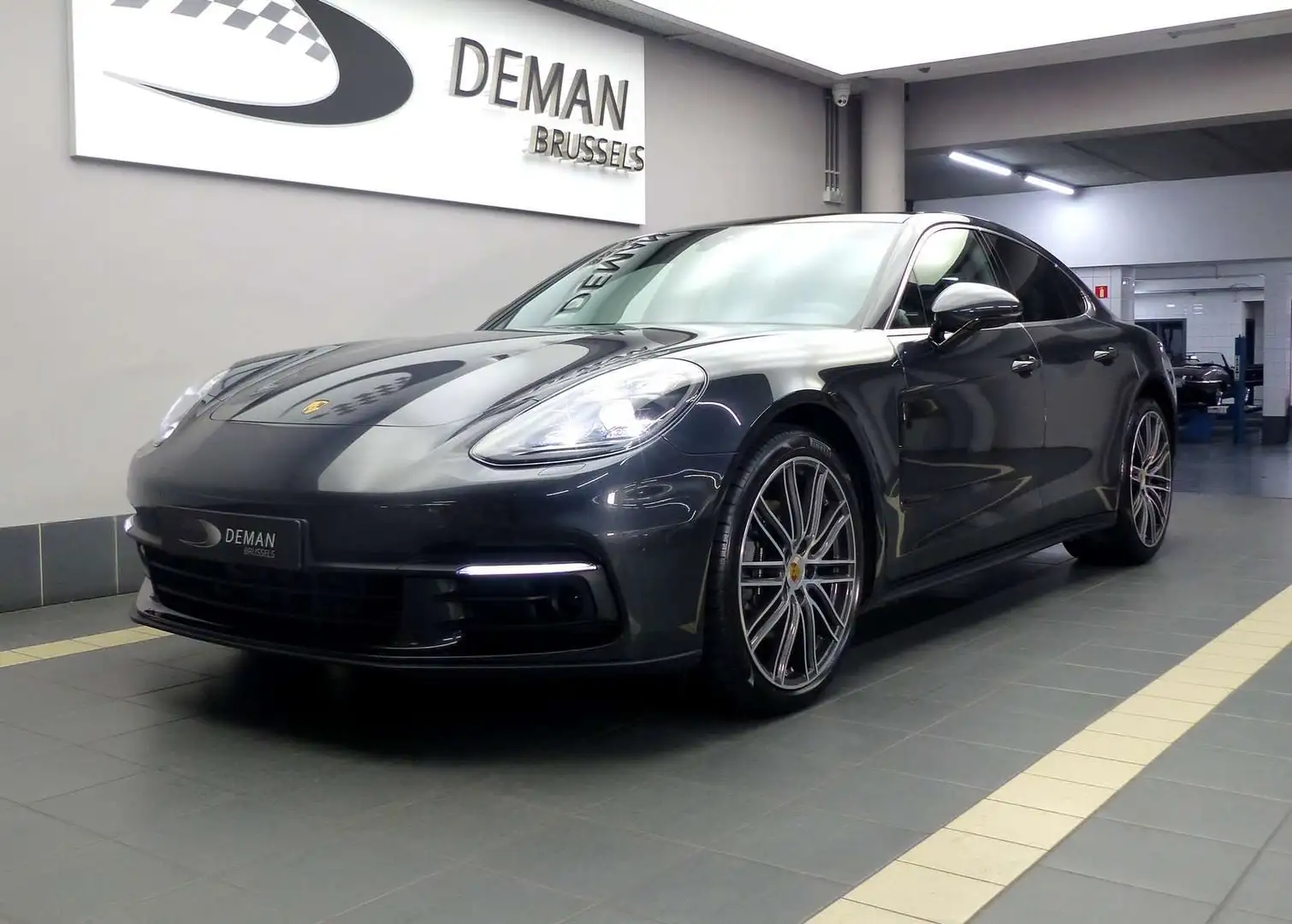 Porsche Panamera 4 *V6 Turbo PDK* Gris - 1