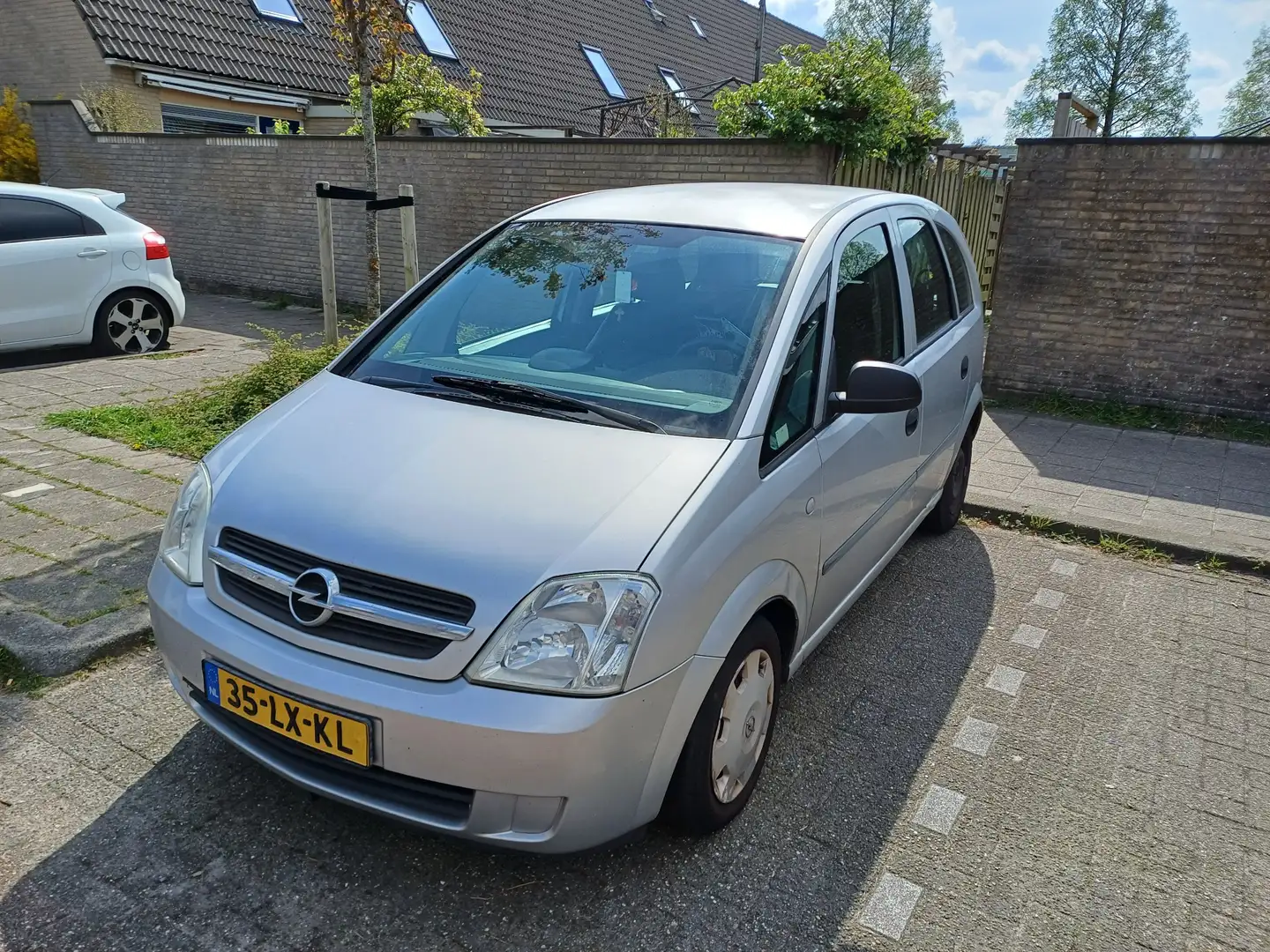 Opel Meriva 1.4 opel meriva siva - 1