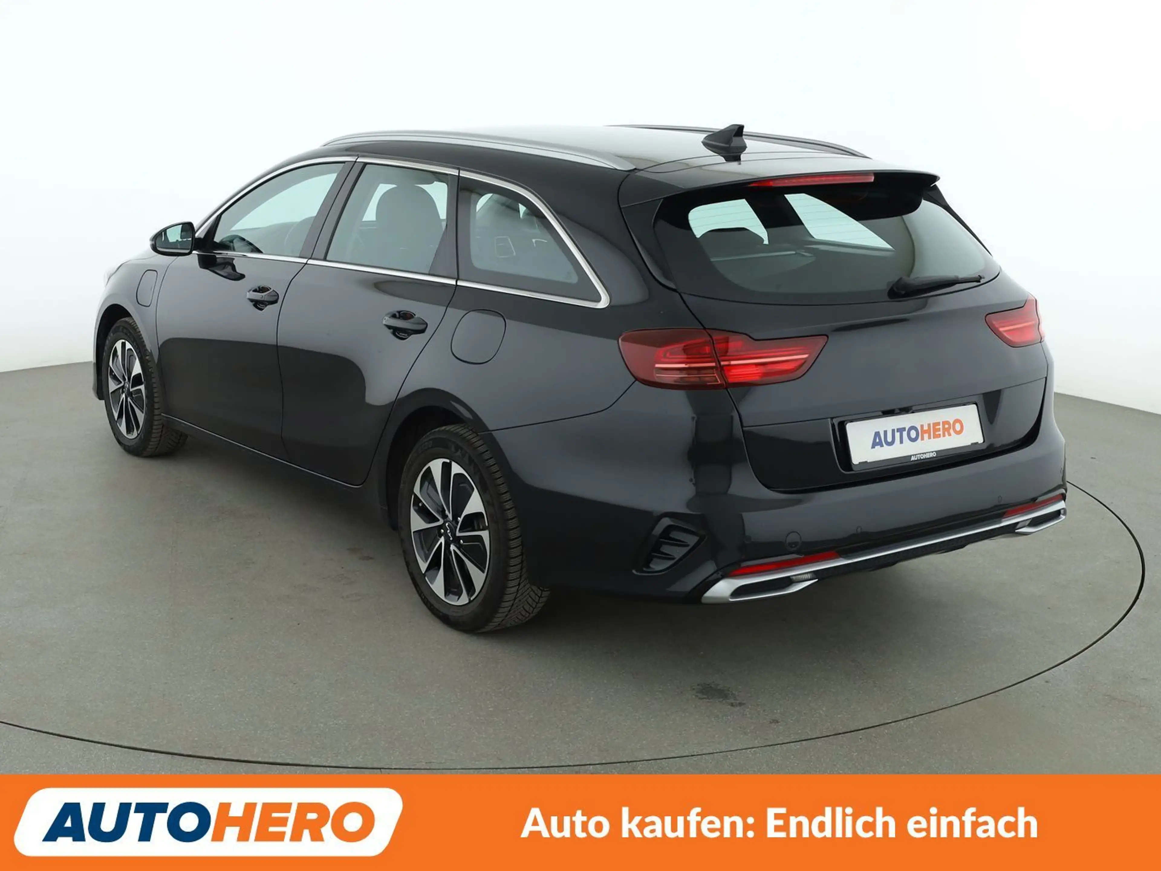 Kia Ceed / cee'd 1.6 Plug-in Hybrid Platinum Edition Aut.SPUR*ACC* — photo 4