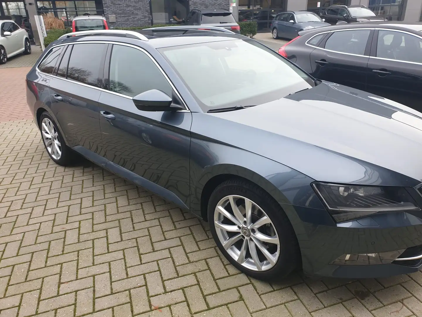 Skoda Superb Superb 1.4 TSI ACT Amb. Bns Šedá - 1