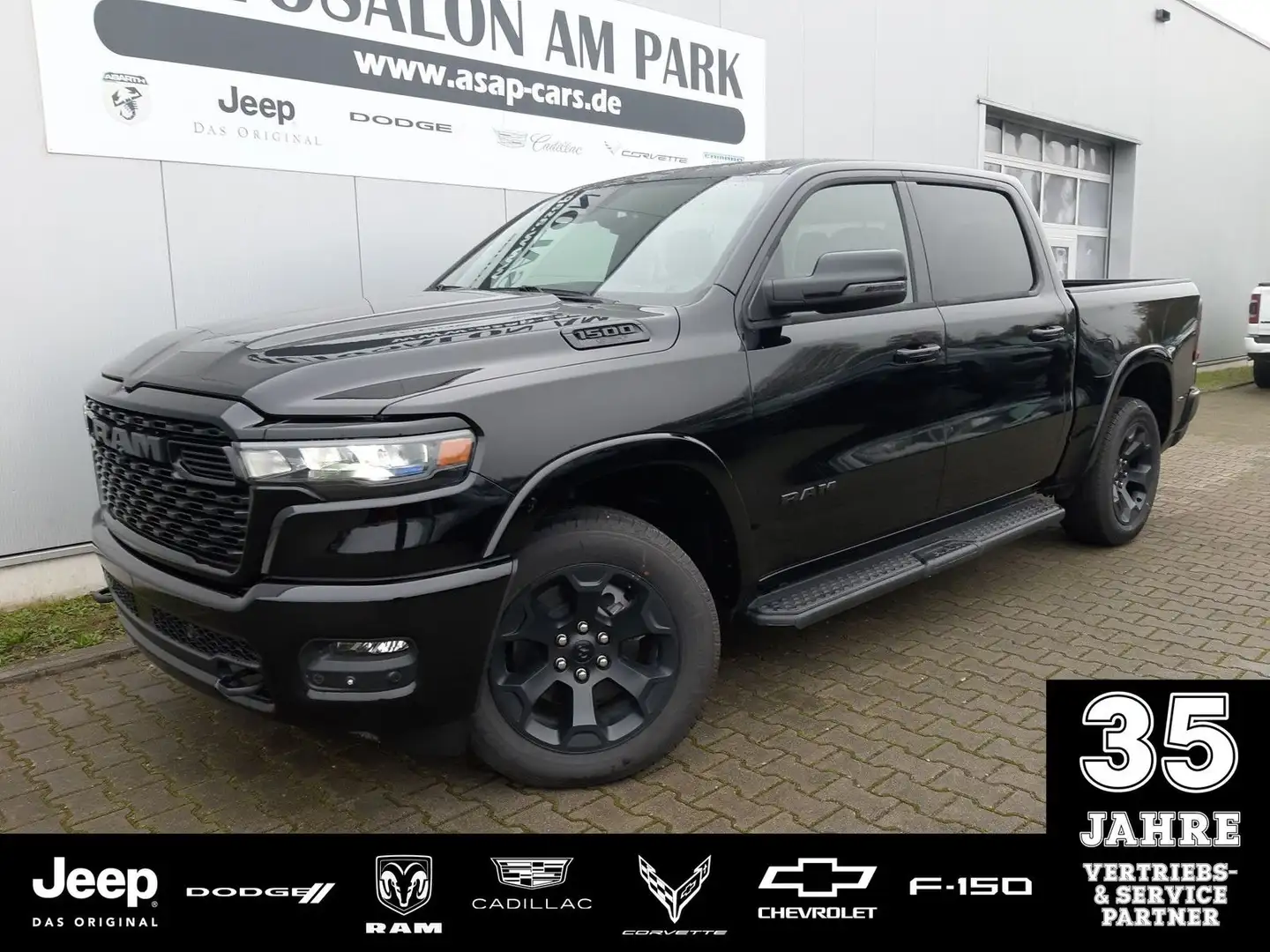 Dodge RAM 1500 CrewCab Big Horn Night 3.0i |5-Jahre-Ga Schwarz - 1