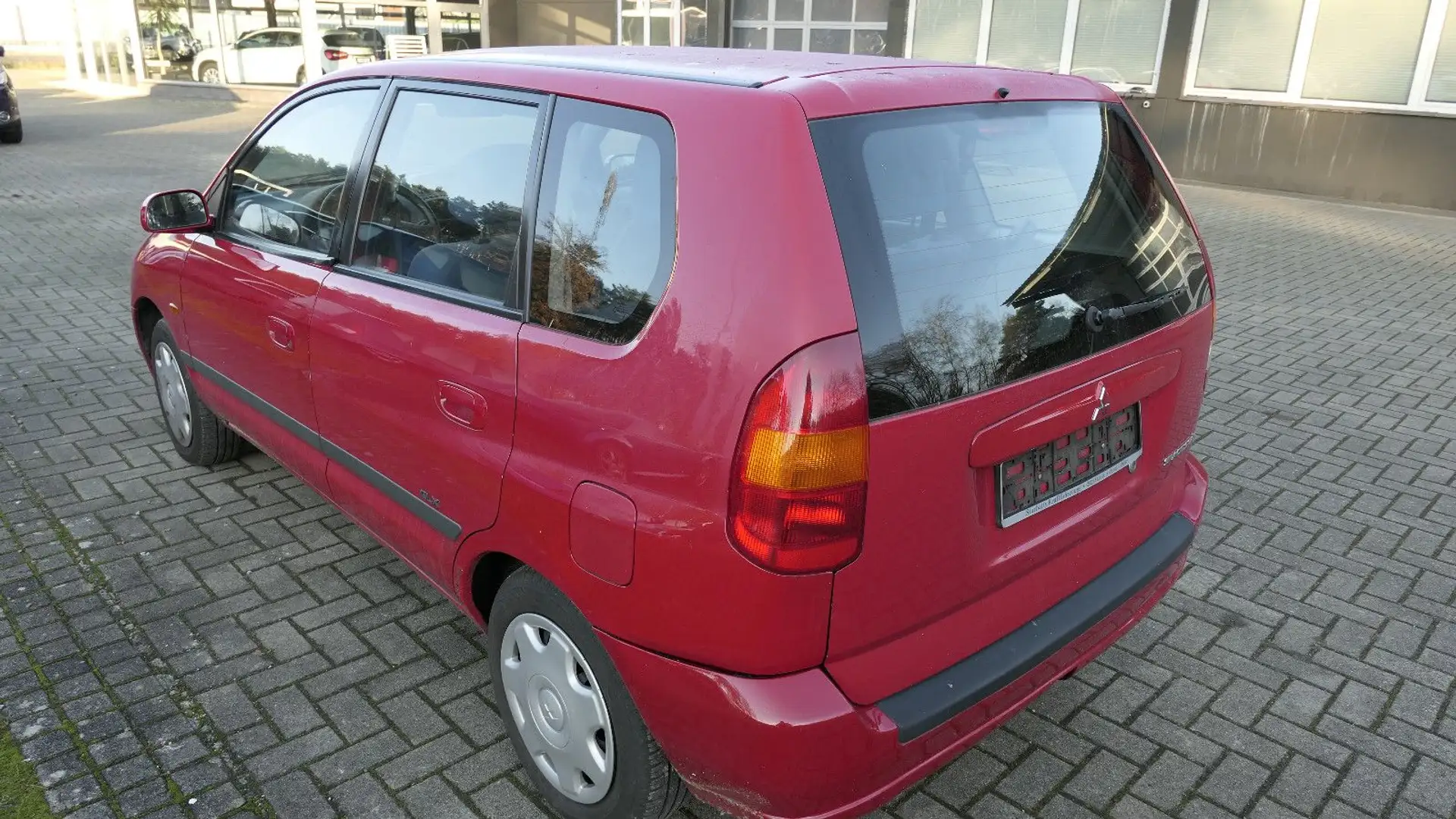 Mitsubishi Space Star GLX Rot - 2