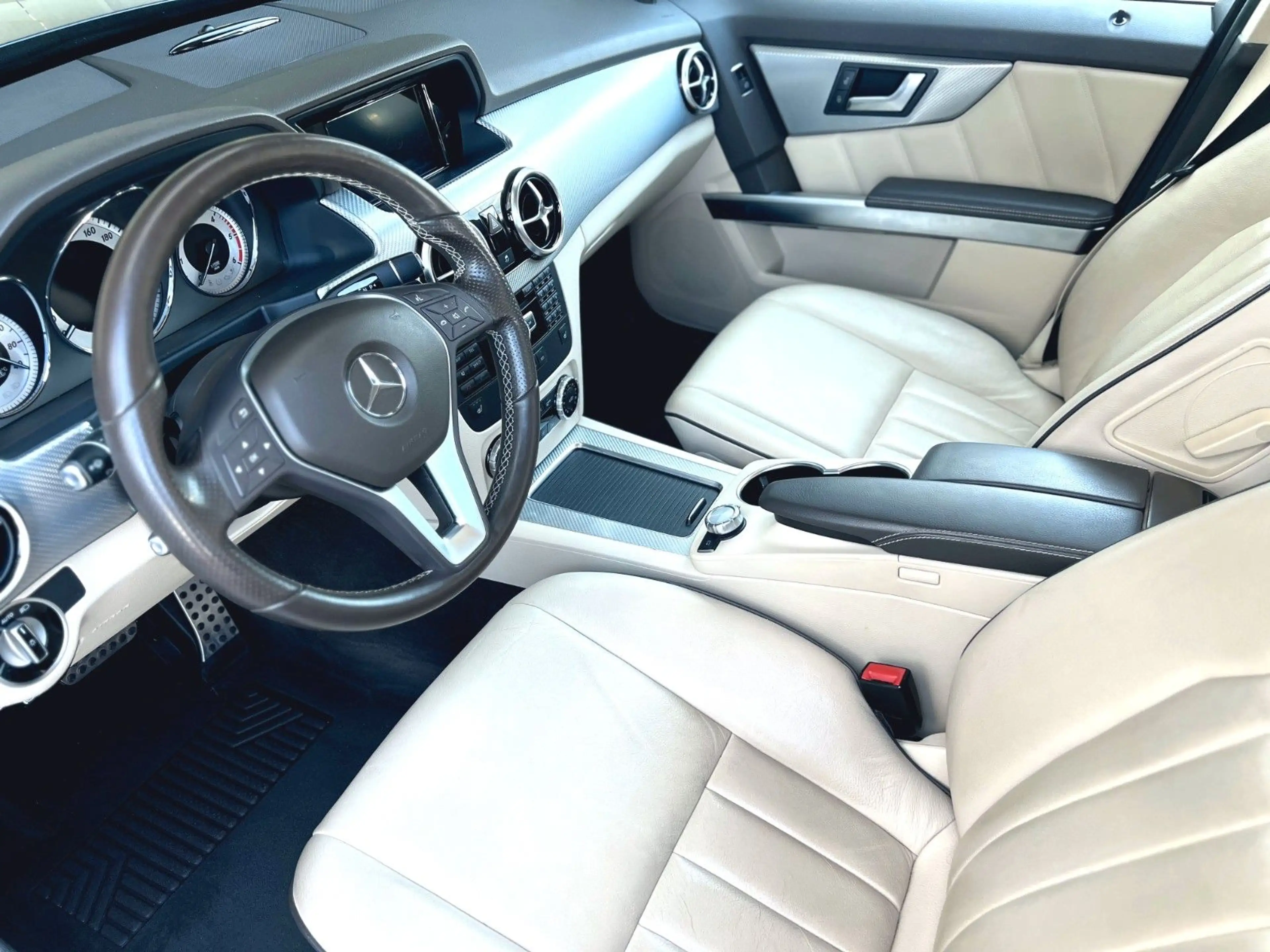 Mercedes-Benz GLK 350 GLK  4Matic Automatik Leder Comand Xenon — photo 3