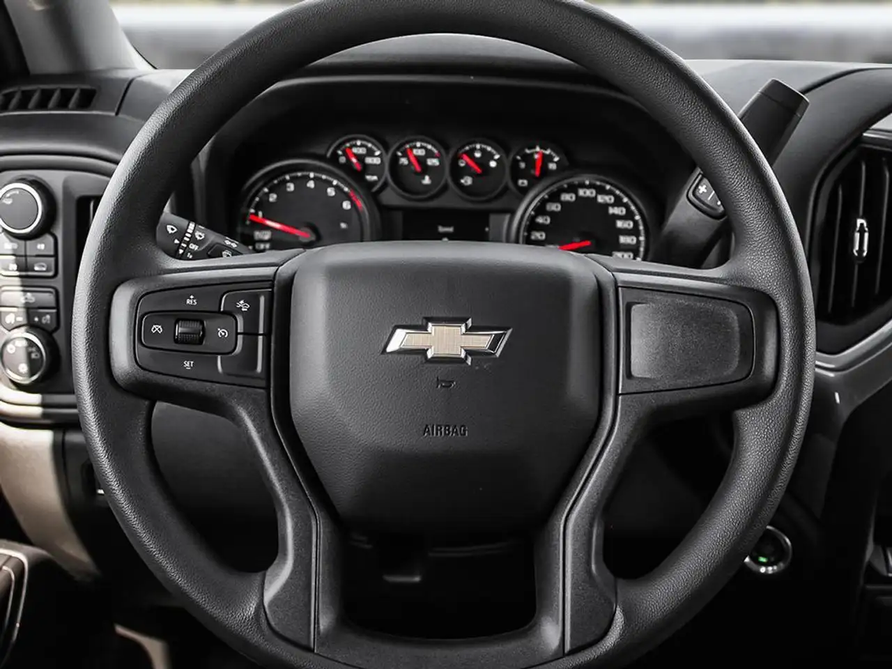 Chevrolet Silverado 1500 снимка Chevrolet Silverado 1500