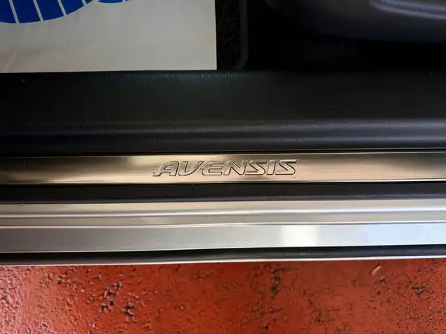 Toyota Avensis view 13