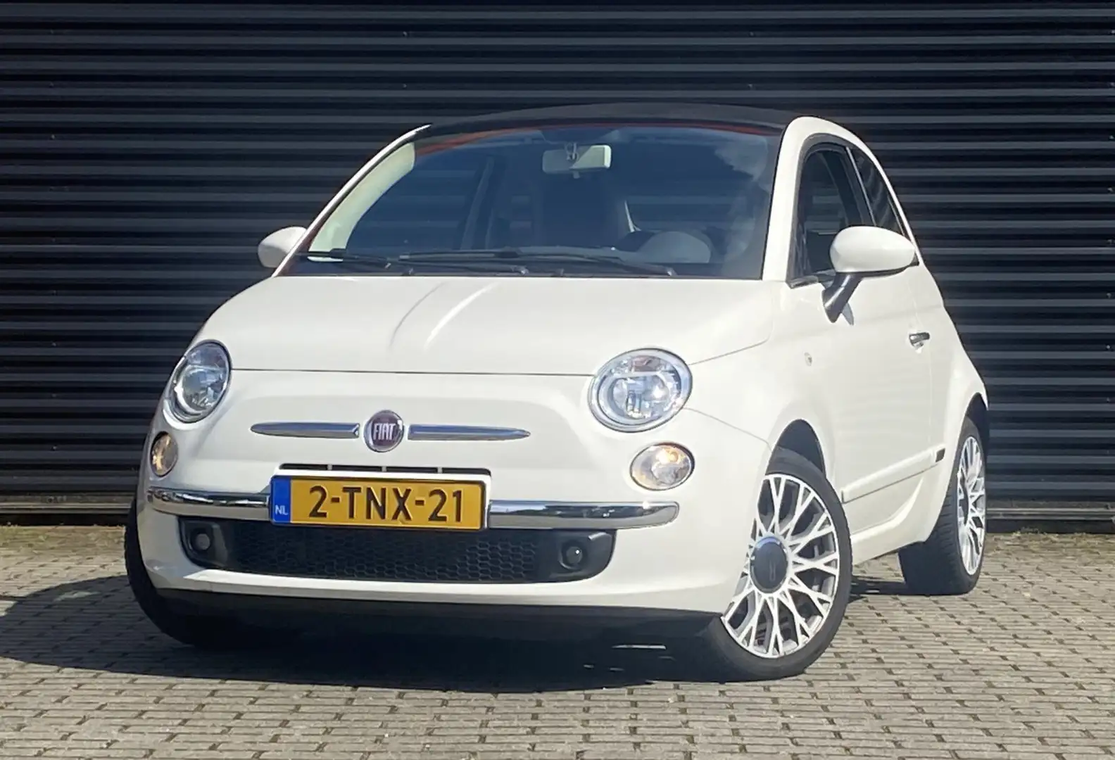 Fiat 500C 0.9 TwinAir Lounge Cabrio | Airconditioning | Lede Wit - 1