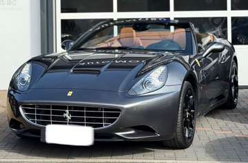 4.3 V8 DEUTSCH*FERRARI SCHECKHEFT*