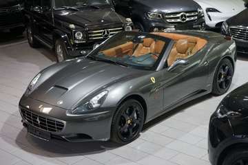 4.3 V8 DEUTSCH*FERRARI SCHECKHEFT*