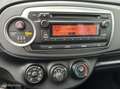 Toyota Yaris 1.3 VVT-i Aspiration * AIRCO * TREKHAAK * 5 DRS Grau - thumbnail 10