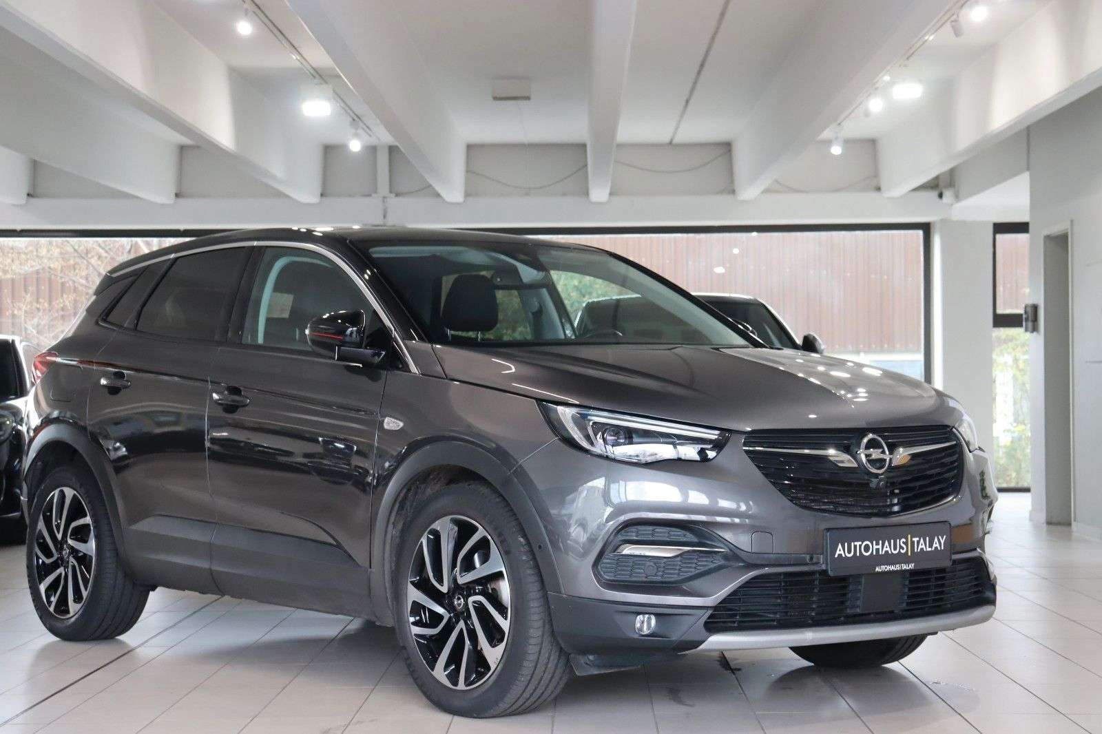 Second hand Opel Grandland X 1.6 Ultimate