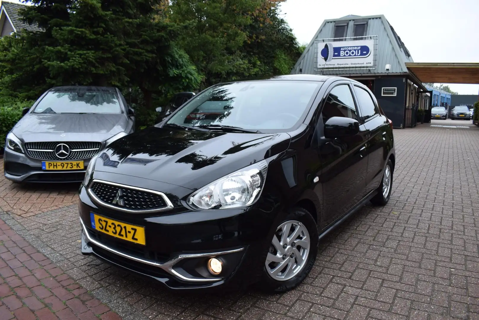 Mitsubishi Space Star 1.2 Connect Pro 5 DRS NAVI/CARPLAY/CRUISE/AIRCO/NL Nero - 1