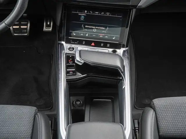 Audi Q8 E-Tron view 15
