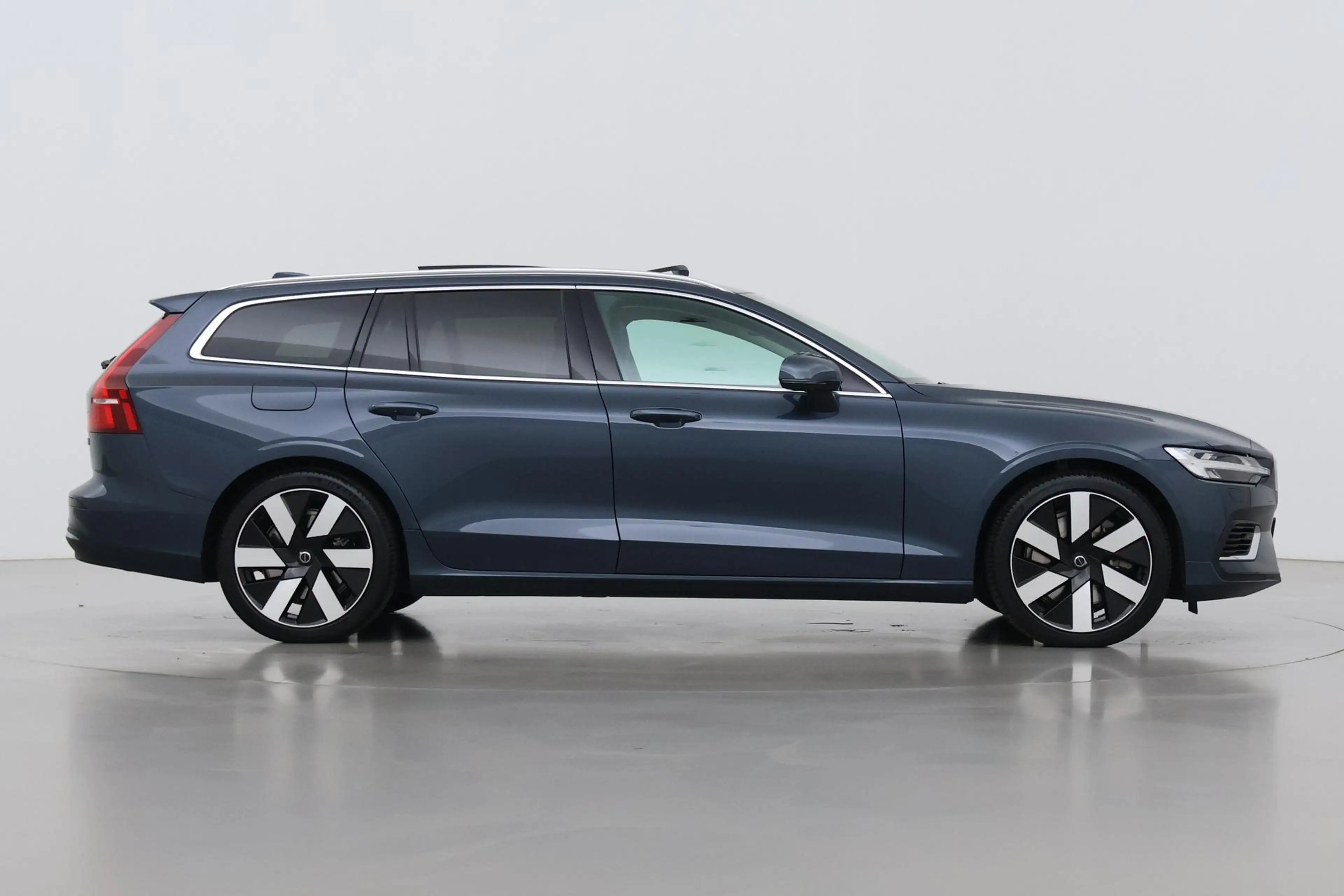 Volvo V60 T6 Plus Bright | Pilot Assist | Panoramadak | Harm — photo 10