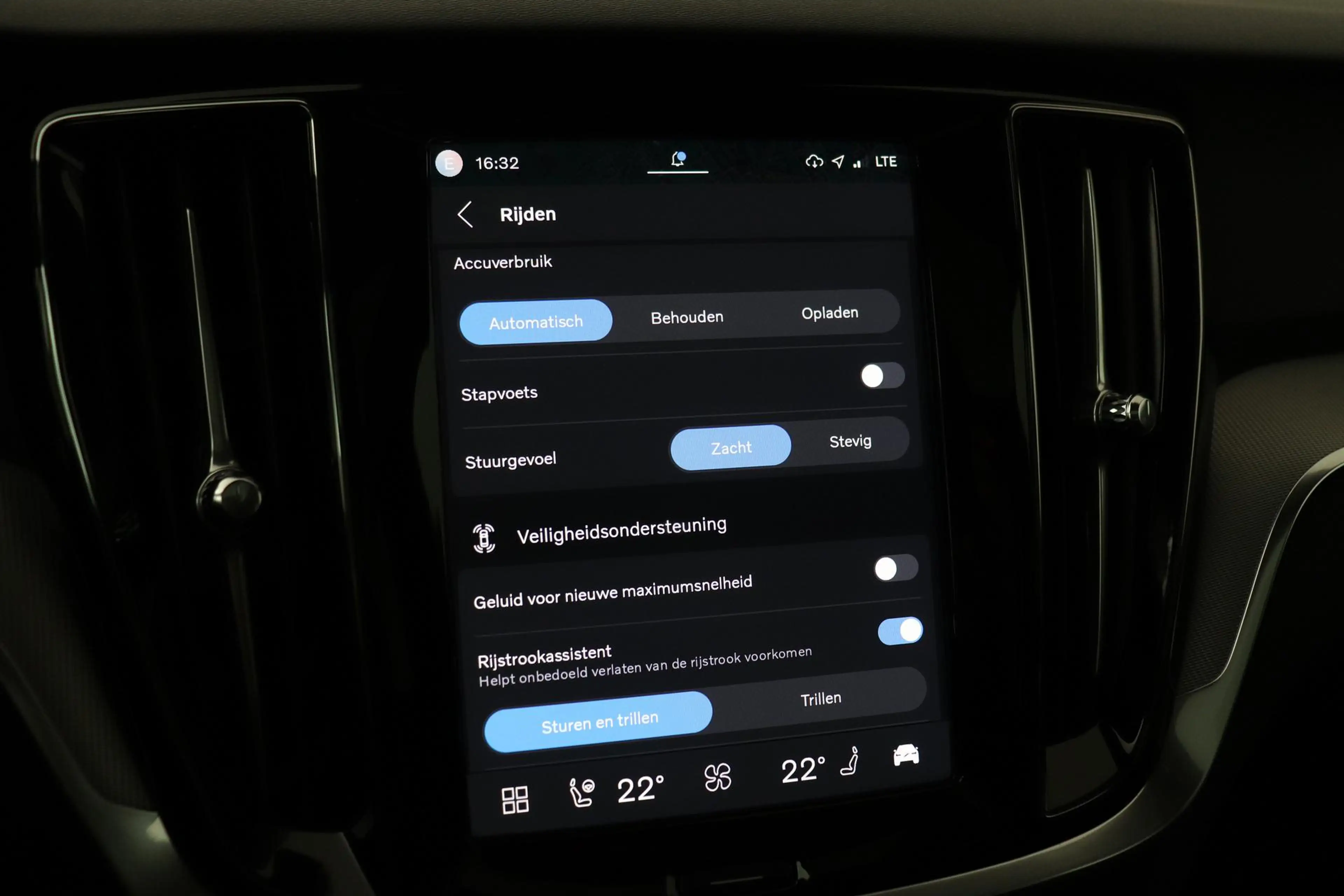 Volvo V60 T6 Plus Bright | Pilot Assist | Panoramadak | Harm — photo 29