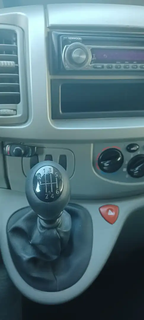 Renault TRAFIC Wit - 2