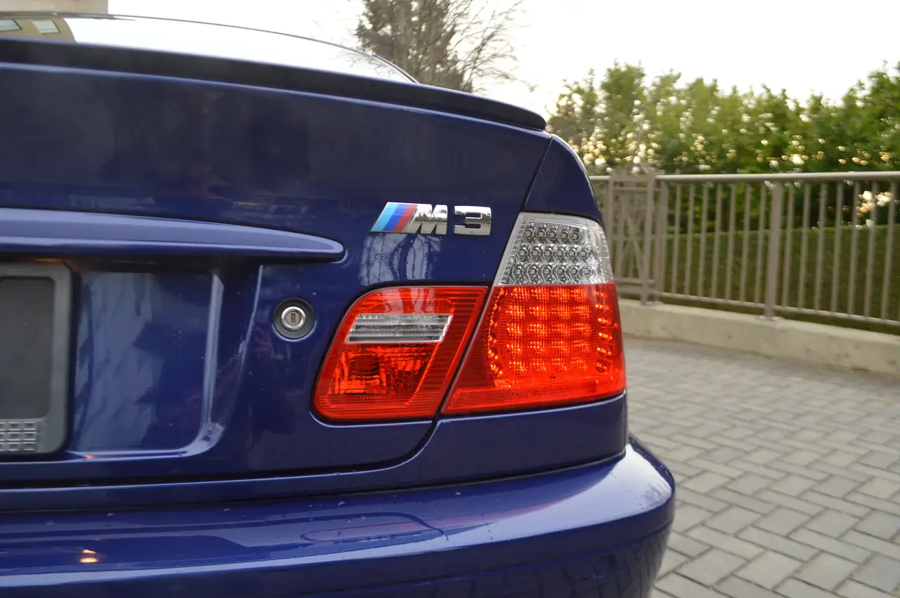 BMW 3 Series снимка BMW 3 Series