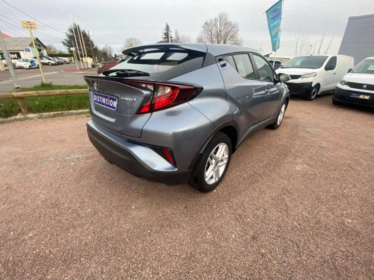 Toyota C-HR Hybride 122h - BV e-CVT (RC18)  Dynamic Gris - 2