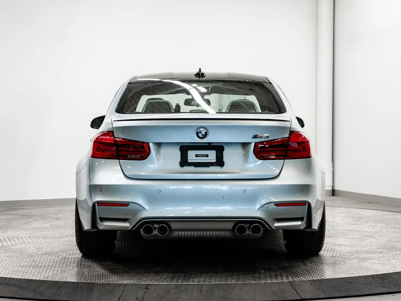 BMW M3 снимка BMW M3