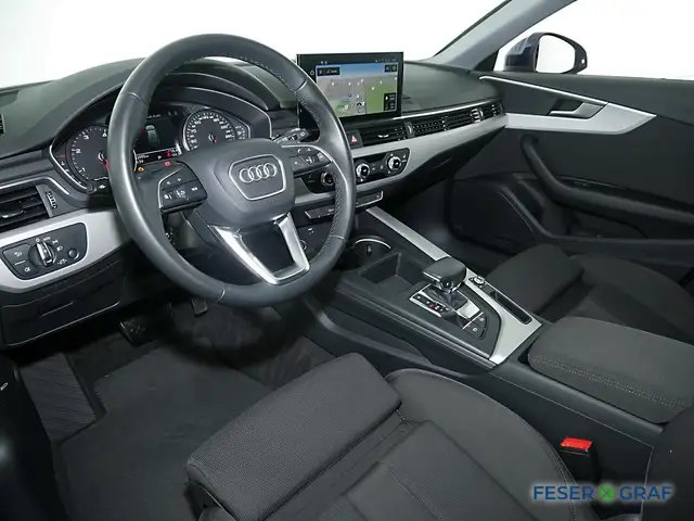 Audi A4 view 8