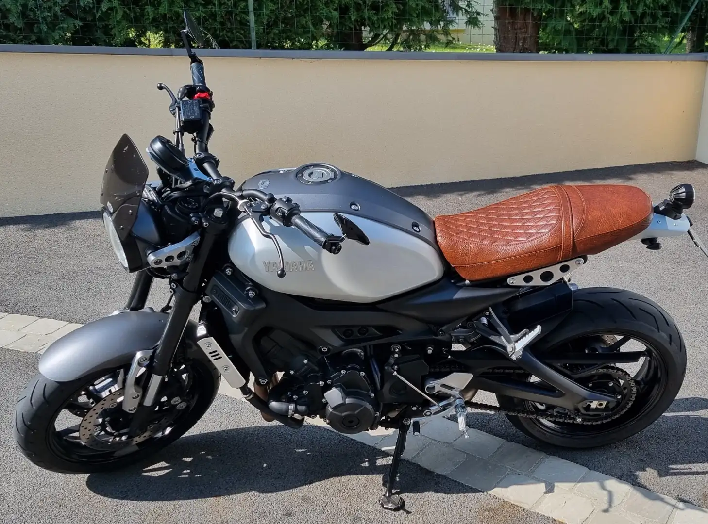 Yamaha XSR 900 Gri - 1