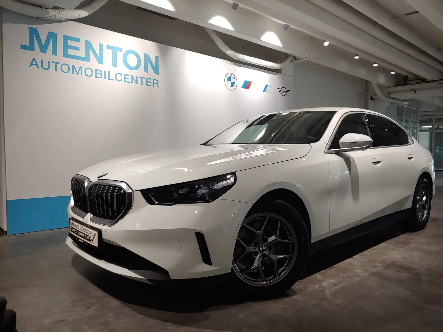 BMW 520 i Head-Up/HK/HiFi/DAB/LED/RFK Blanc - 1