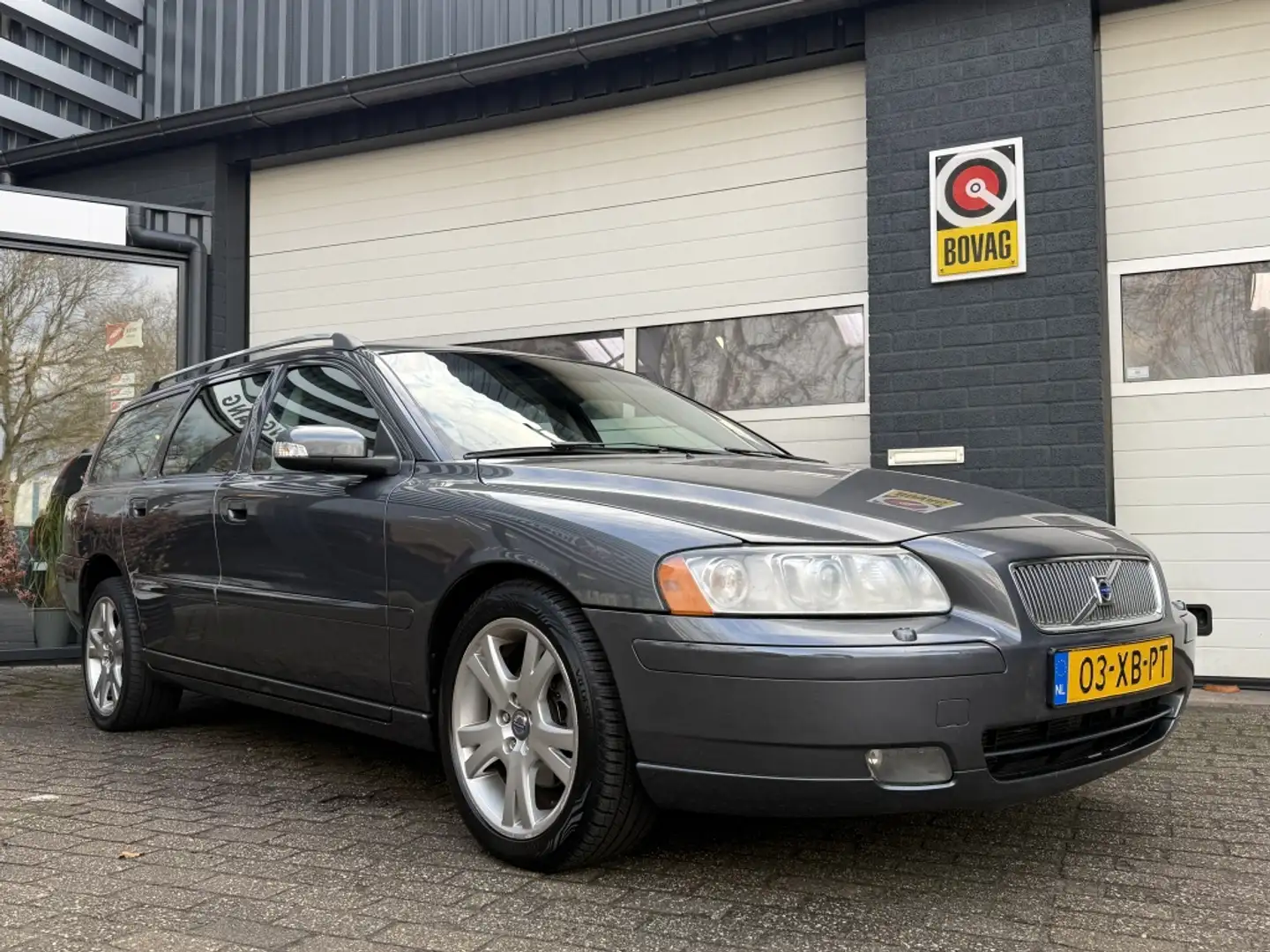 Volvo V70 2.4 Edition Sport Gris - 1