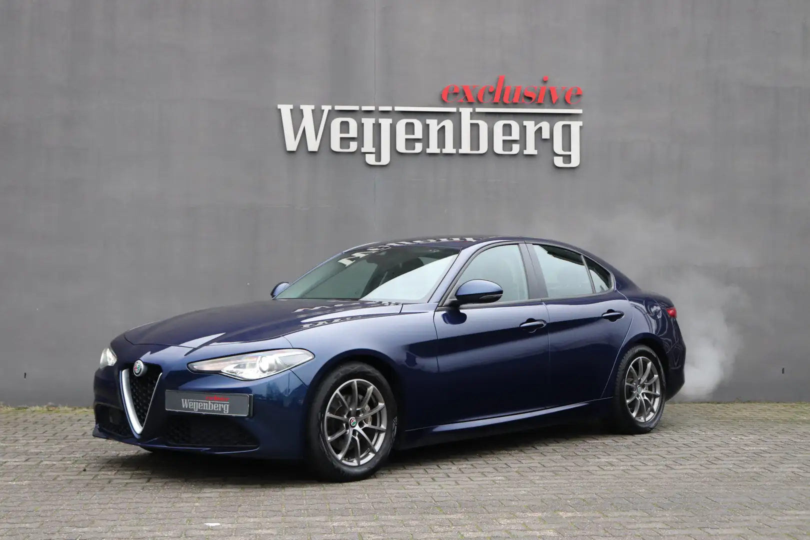 Alfa Romeo Giulia 2.0T Sprint Leder Blauw - 1