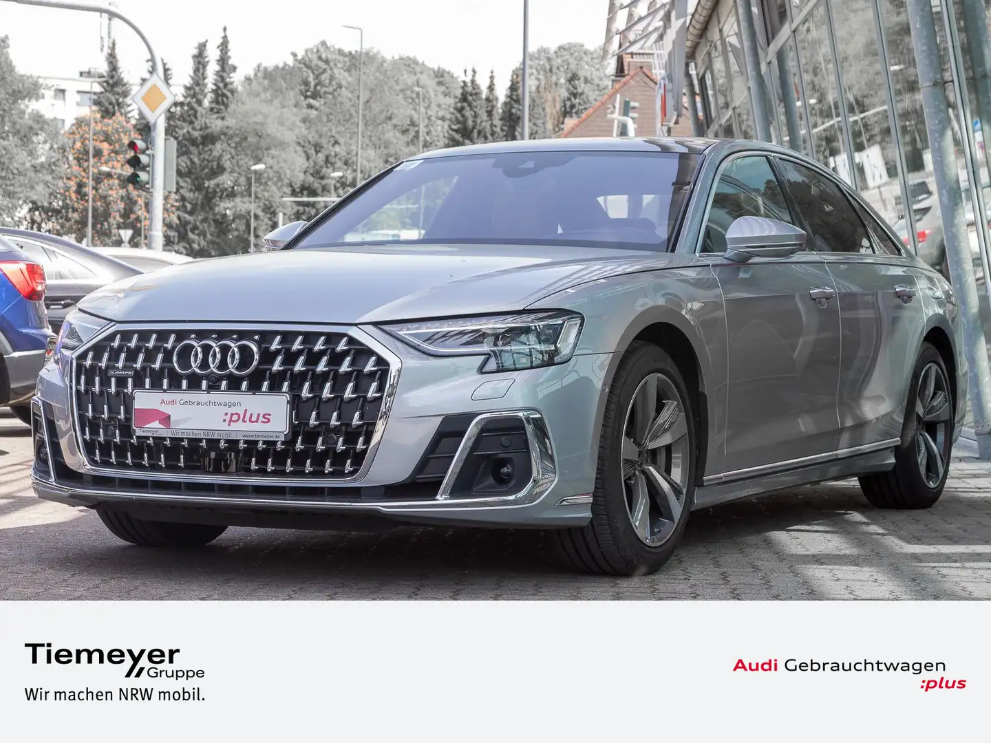 Audi A8 60 TFSIe Q NP156 HD-MATRIX BuO 360° TV PANO R Silber - 1