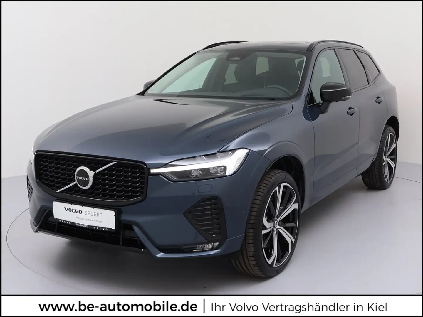 Volvo XC60 B5 Ultra Dark AWD FACEL. LED PANO 360° Blau - 1