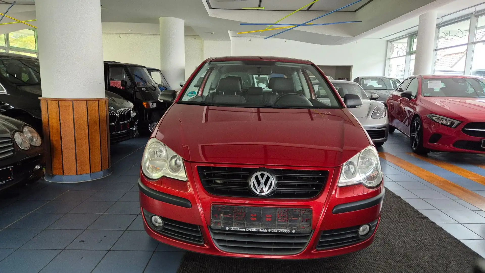 Volkswagen Polo IV Tour/Klima/PTS/SHZ/Temp/ZV/2.Hand Rot - 2