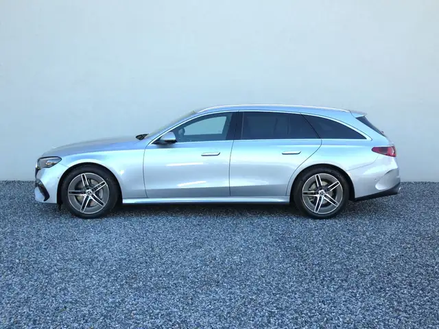 Mercedes-Benz E 220 d 4M T-Modell AMG +AHK+360°+DigiLight+KeyGo+ Ansicht 9