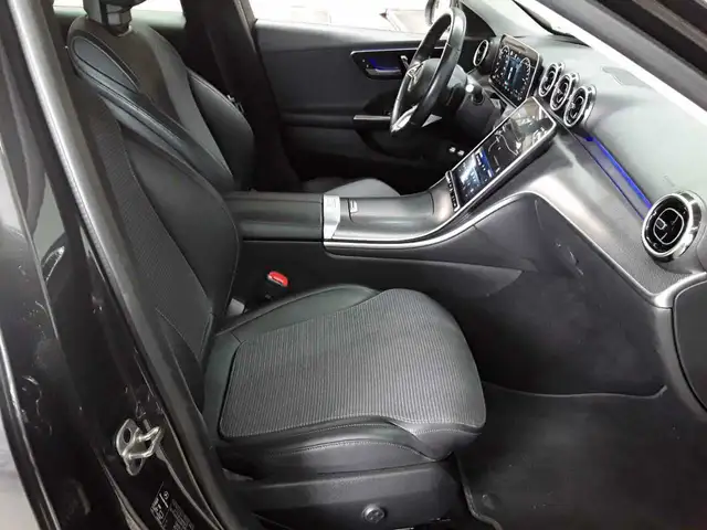 Mercedes-Benz C-Class view 8