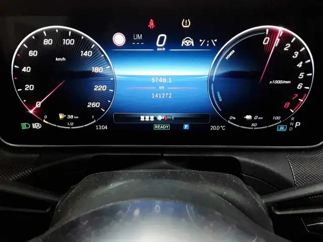 Mercedes-Benz C-Class view 11