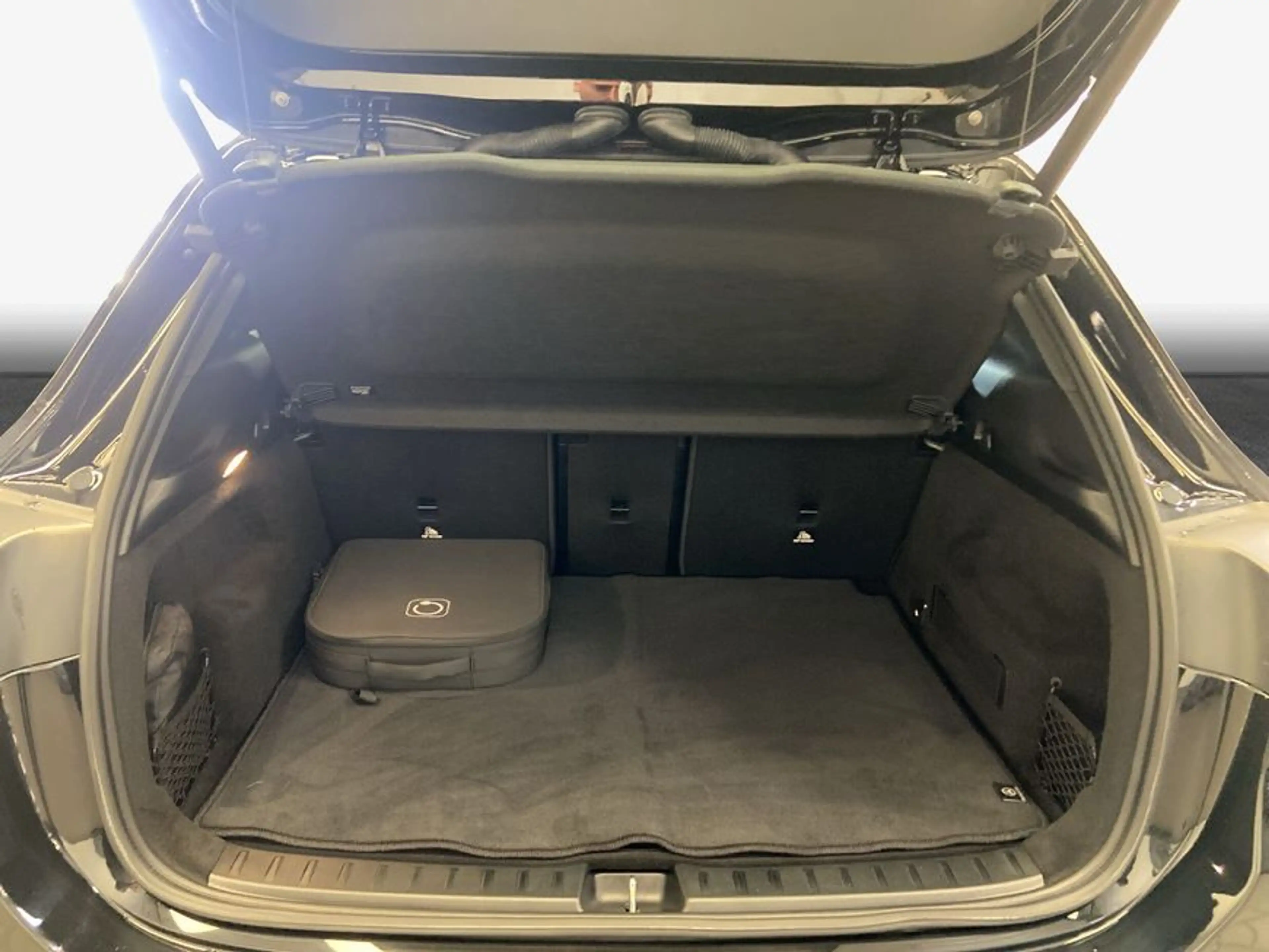 Mercedes-Benz EQA 250 EQA — photo 9