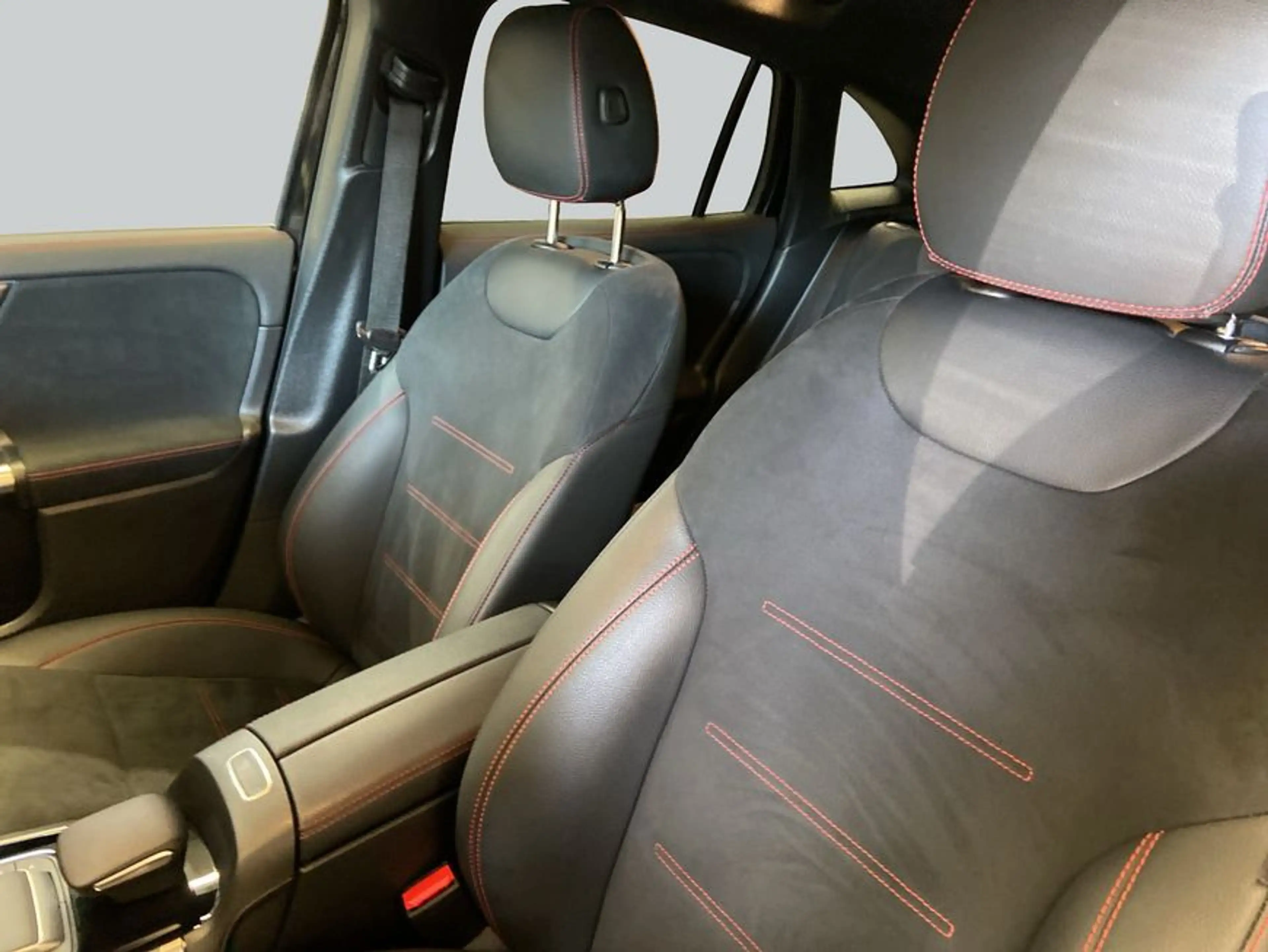 Mercedes-Benz EQA 250 EQA — photo 11