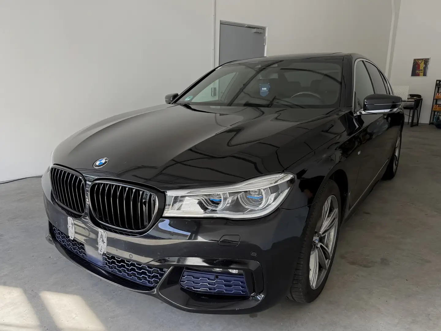 BMW 730 730d xDrive - 1