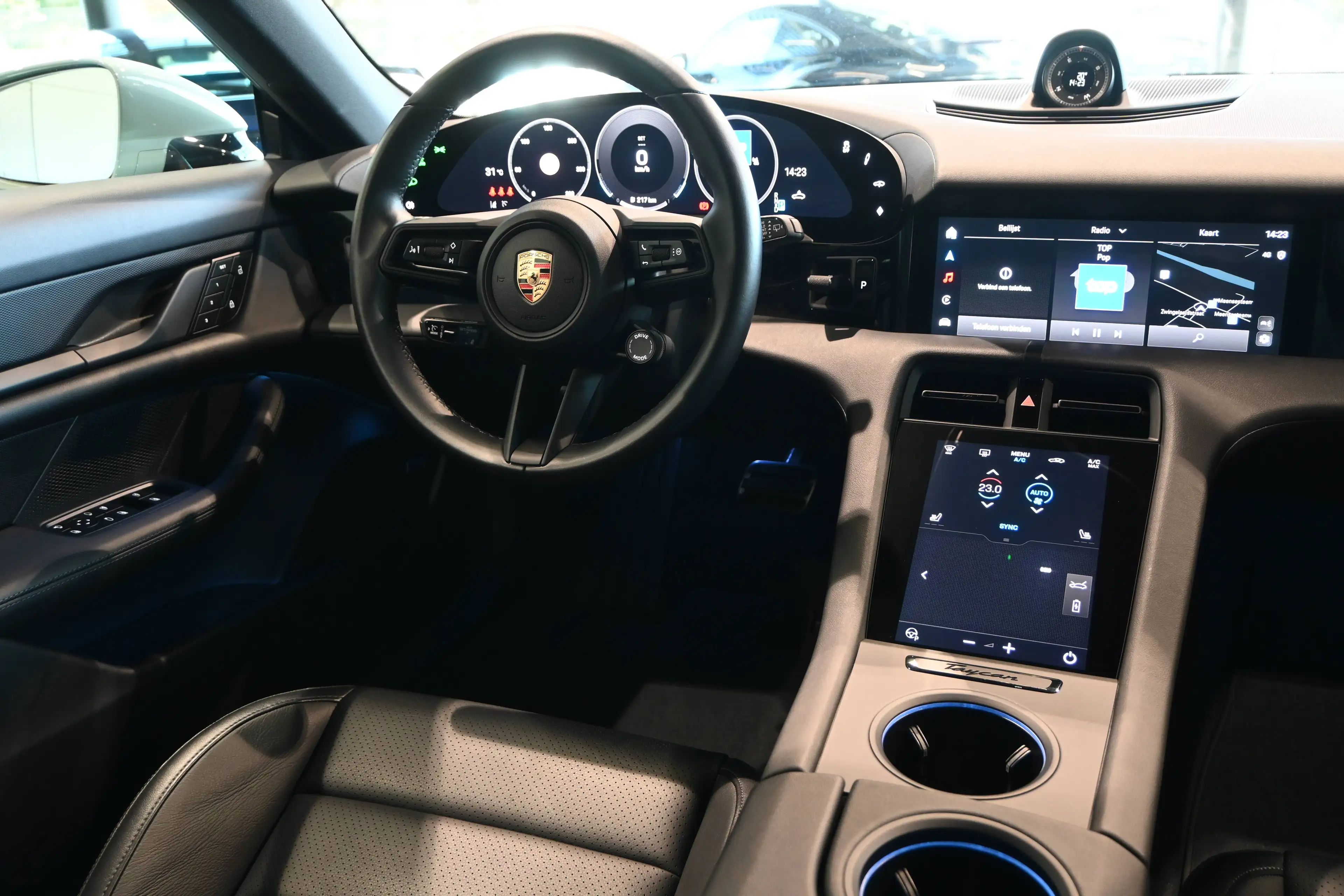 Porsche Taycan 4 Cross Turismo **PANO/BOSE/360°CAM/PASM/CHRONO/ACC/MEMORY** — photo 9