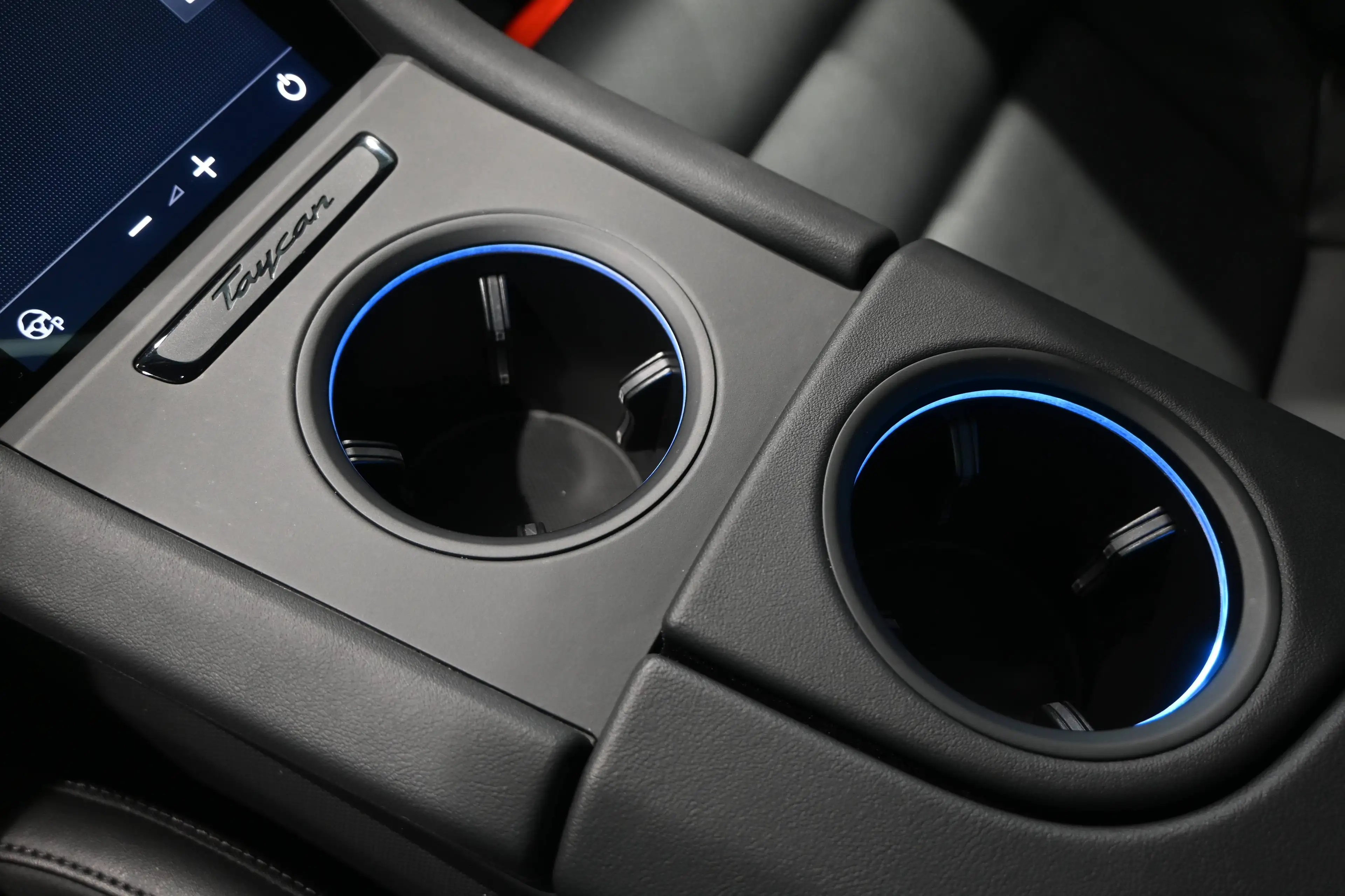 Porsche Taycan 4 Cross Turismo **PANO/BOSE/360°CAM/PASM/CHRONO/ACC/MEMORY** — photo 30