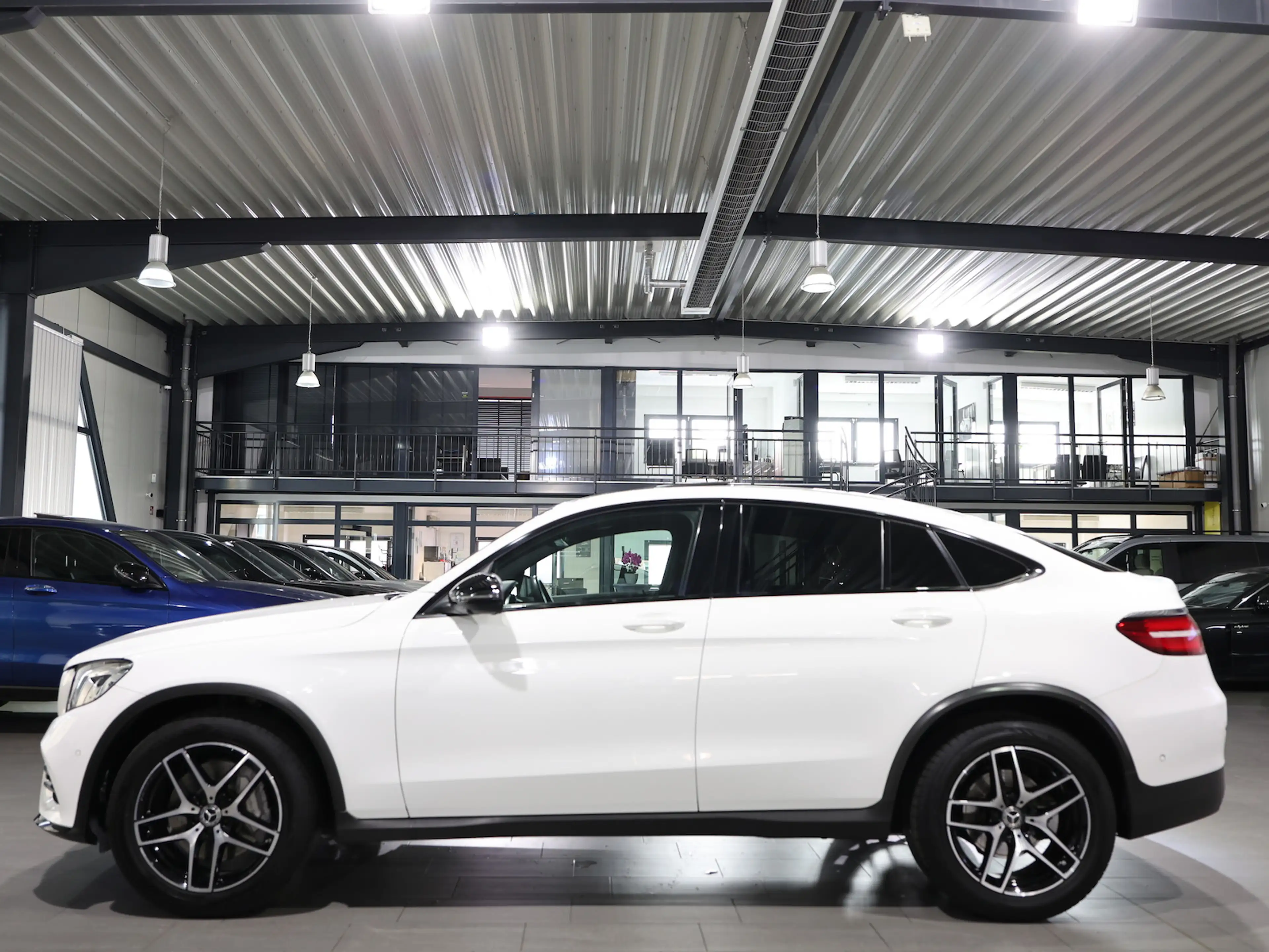 Mercedes-Benz GLC 250 COUPE 4M AMG-LINE SPORT SCHIEBEDACH, LED — photo 7