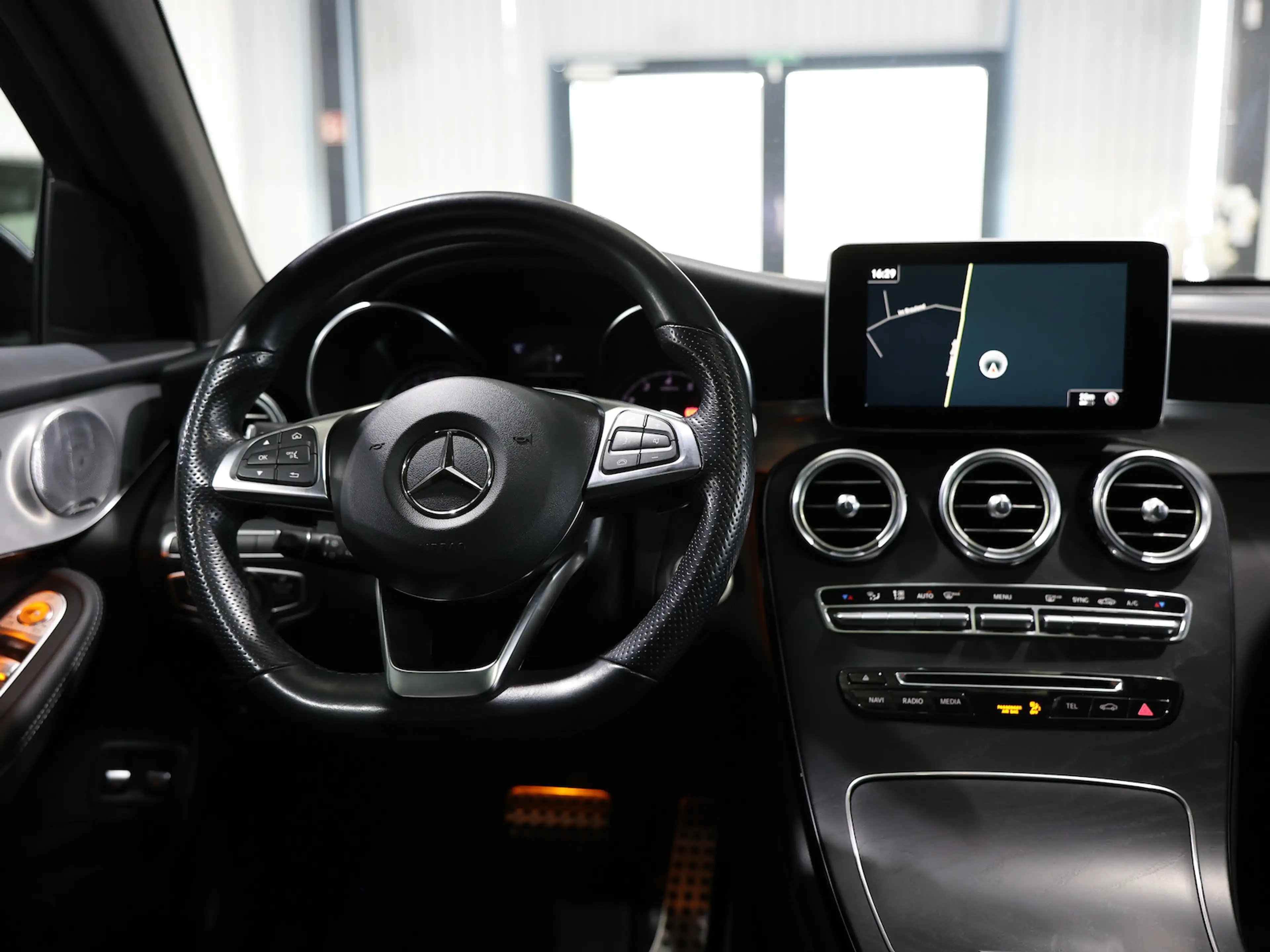 Mercedes-Benz GLC 250 COUPE 4M AMG-LINE SPORT SCHIEBEDACH, LED — photo 20