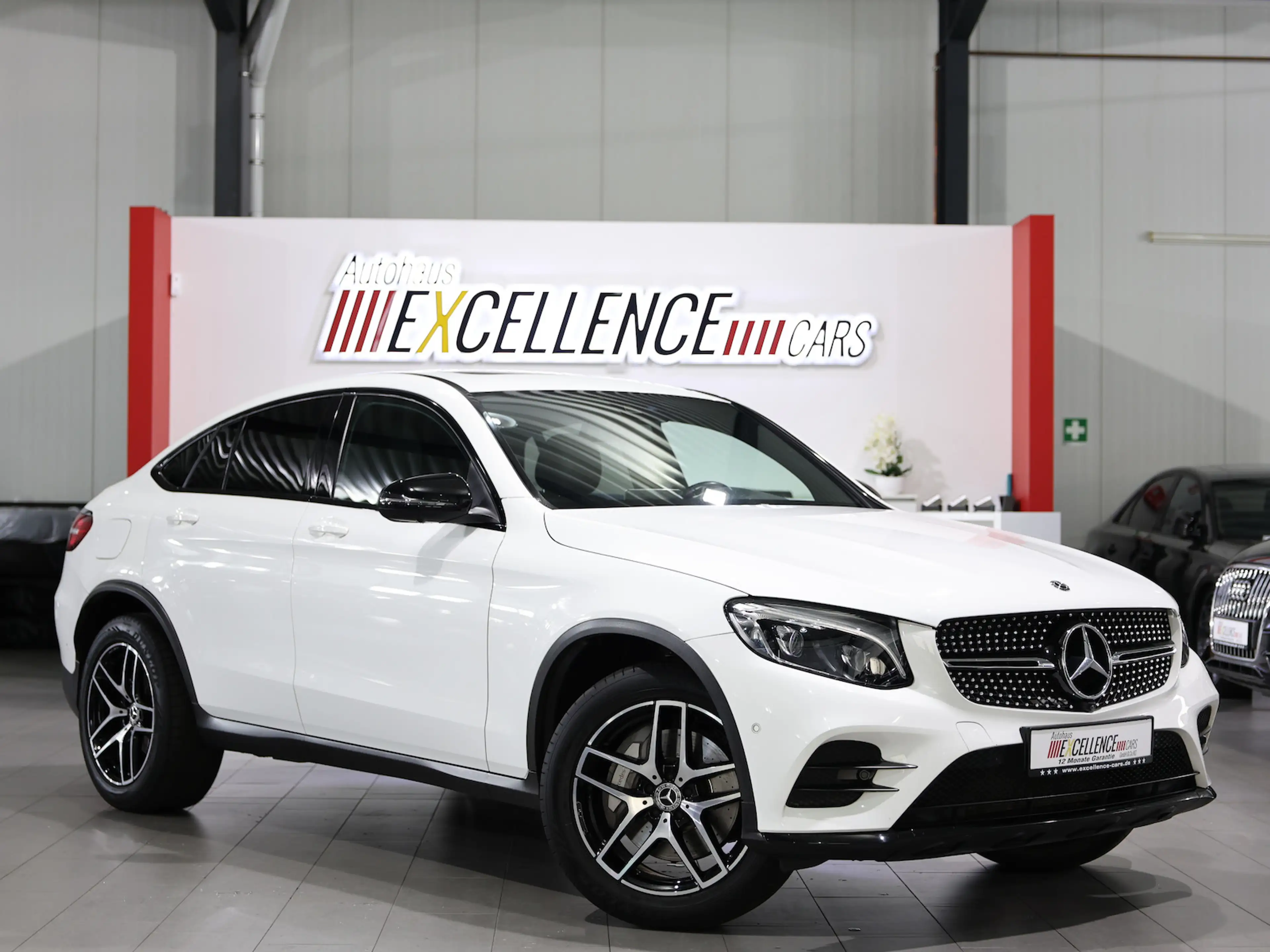 Mercedes-Benz GLC 250 COUPE 4M AMG-LINE SPORT SCHIEBEDACH, LED