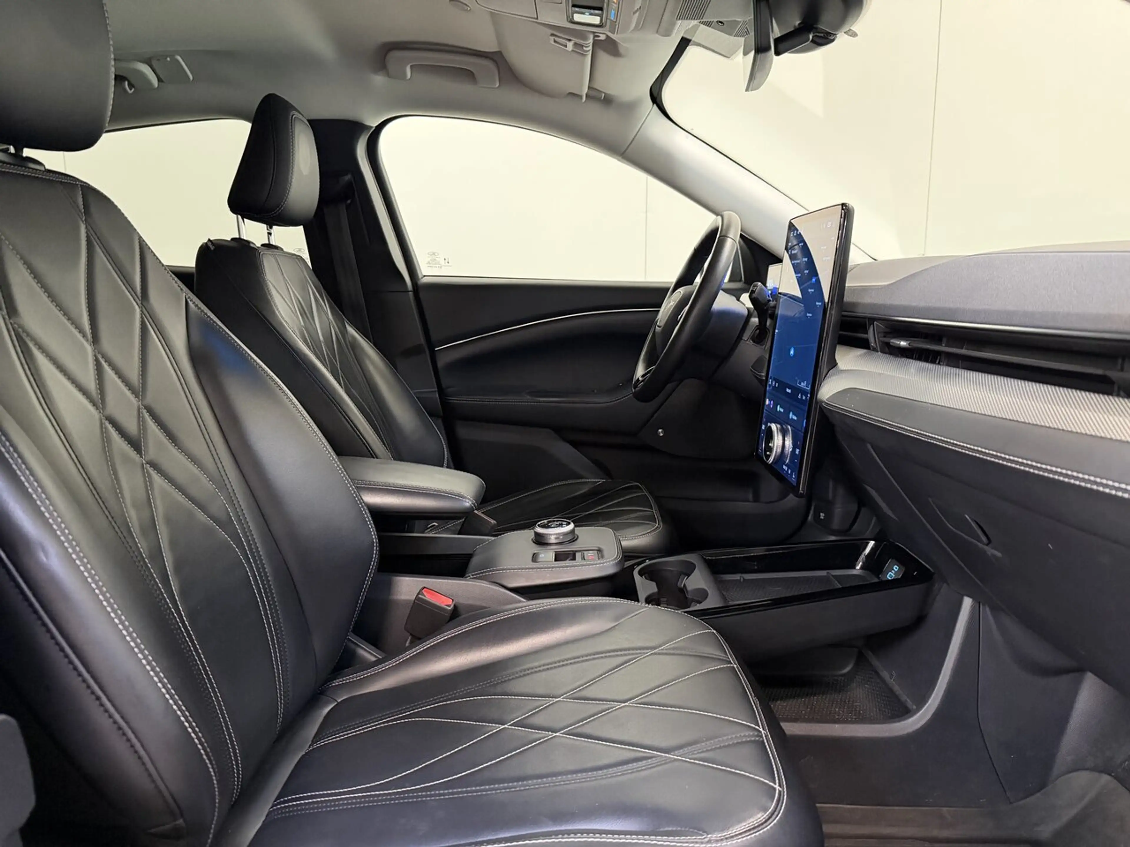 Ford Mustang Mach-E RWD - SoH 92% - 420 KM Range - Topstaat! 1Ste Eig! — photo 2