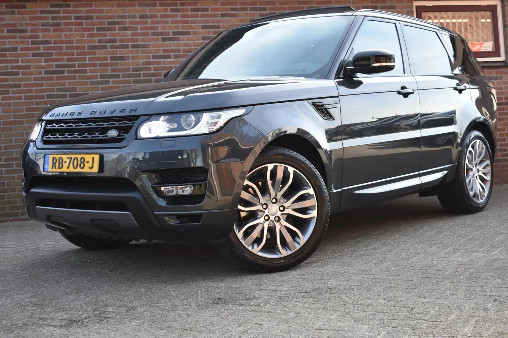Land Rover Range Rover Sport 3.0 TDV6 HSE Dynamic '17 Pano Leder Clima Navi Cru Grijs - 1