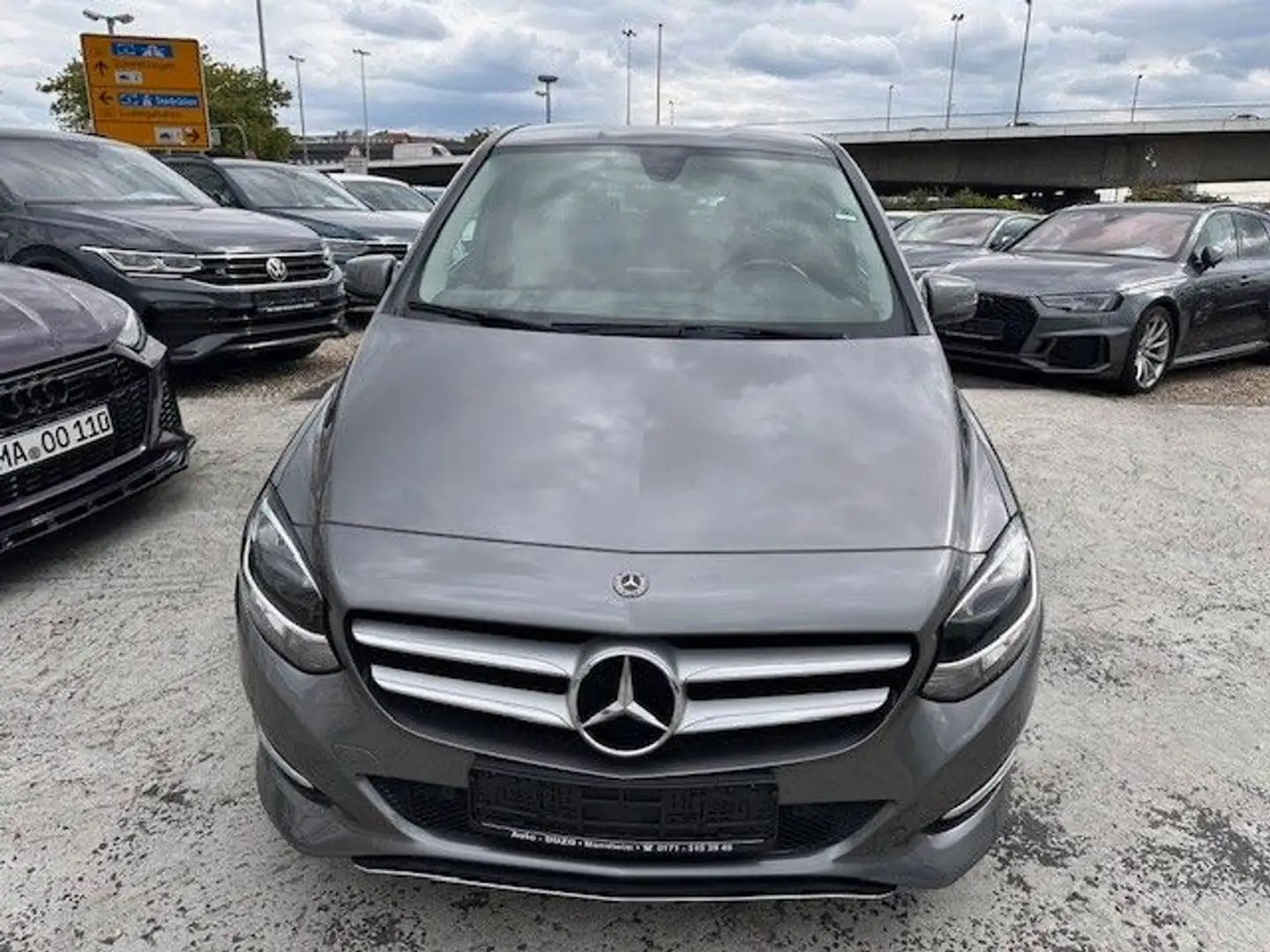 Mercedes-Benz B 180 B -Klasse B 180 Tempomat*Navi*Kamera Grau - 2