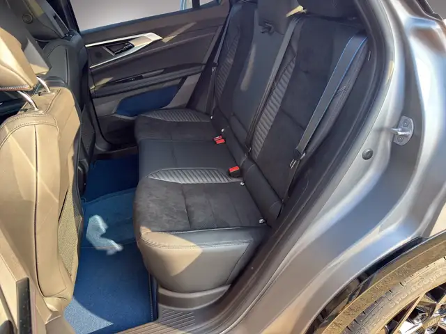 Renault Rafale Atelier Alpine HyperHybrid 300 4x4 Plug-In Ansicht 13