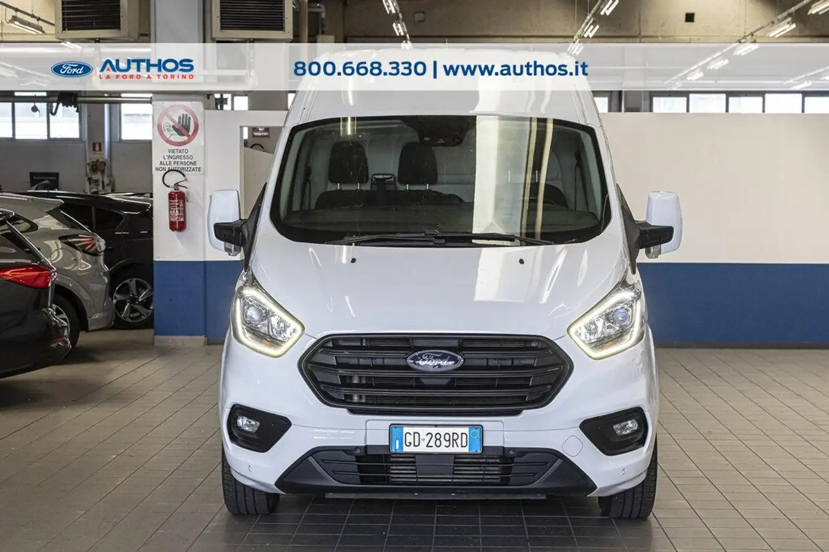 Ford Transit Custom 300 2.0 tdci 130cv Trend L2H1 E6.2 Bianco - 2