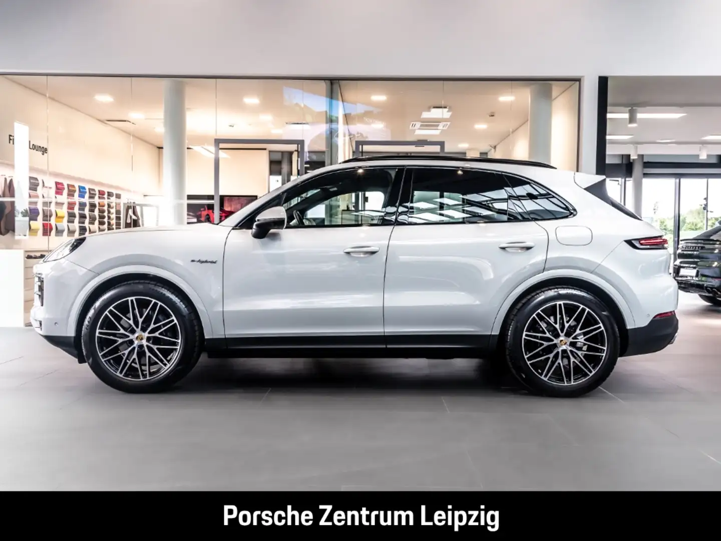Porsche Cayenne E-Hybrid Surround-View BOSE Luftfederung Weiß - 2