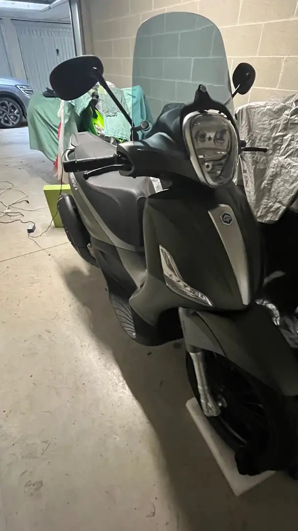 Piaggio Beverly 300 300S Zöld - 2