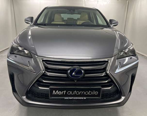 Lexus NX 300 h*ALLRAD*1.HAND*PANO*TOTW*HUD*RELAX GARANT