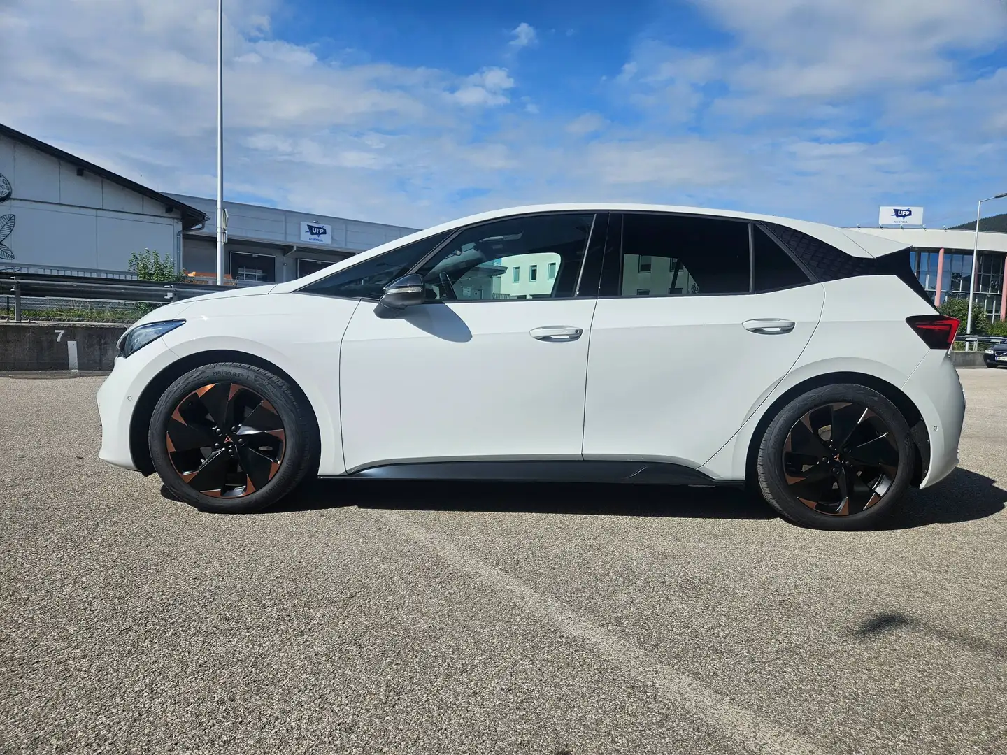 CUPRA Born 150 kW Weiß - 2